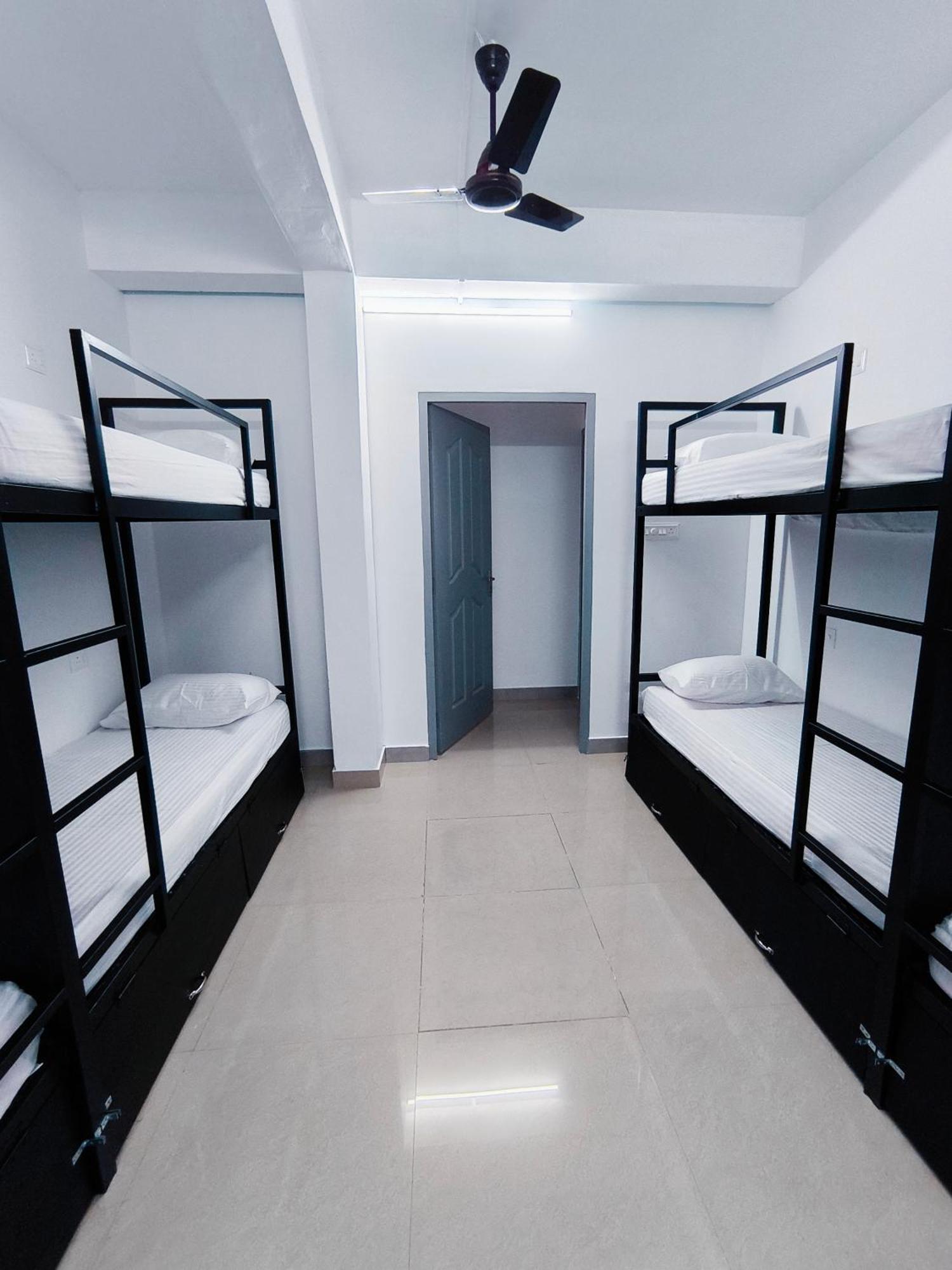 Hostel Stayzo Kochi Exteriér fotografie