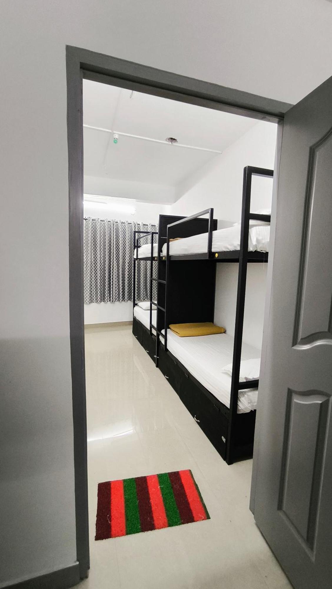 Hostel Stayzo Kochi Exteriér fotografie
